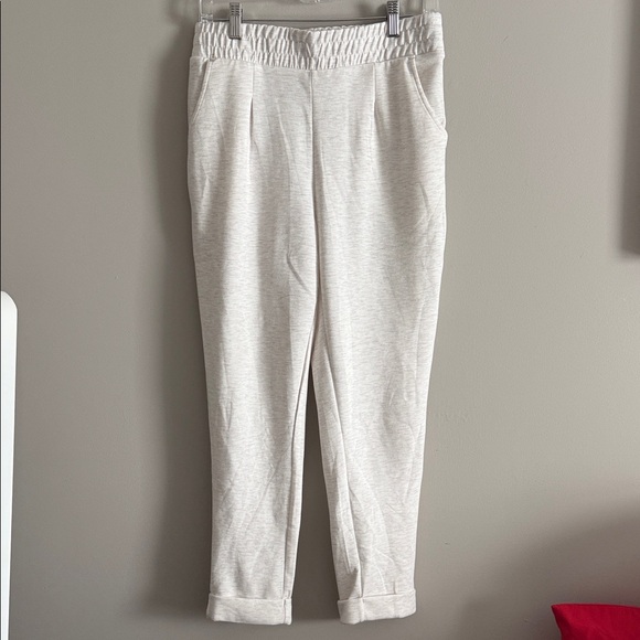 Yogalicious Cream Lounge Set - Picture 5 of 9